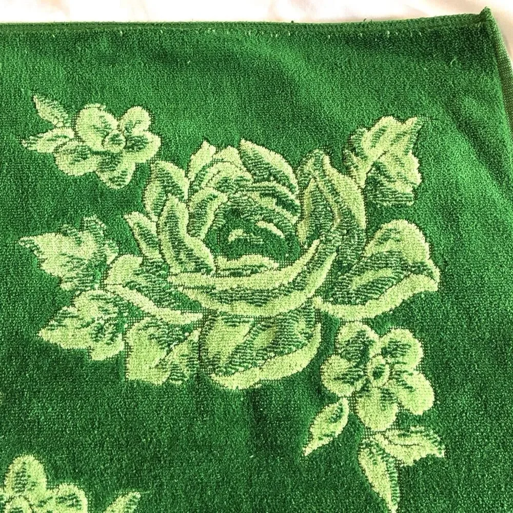 Vintage Fieldcrest Emerald Green Rose Floral Bath Size Towel MCM Flowers 53x26